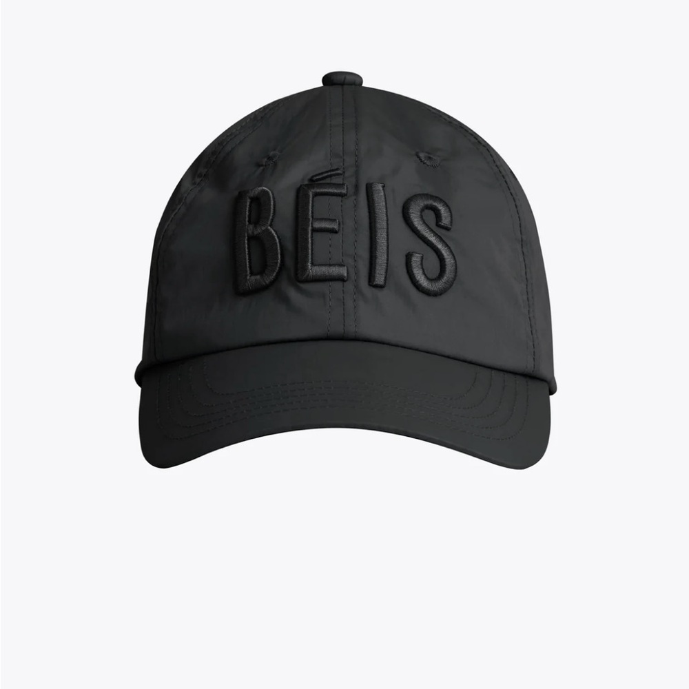 Brand New BÉISball Cap in Black